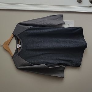 EUC LuLaRoe Randy 3/4 Baseball Tee in Heather Gray